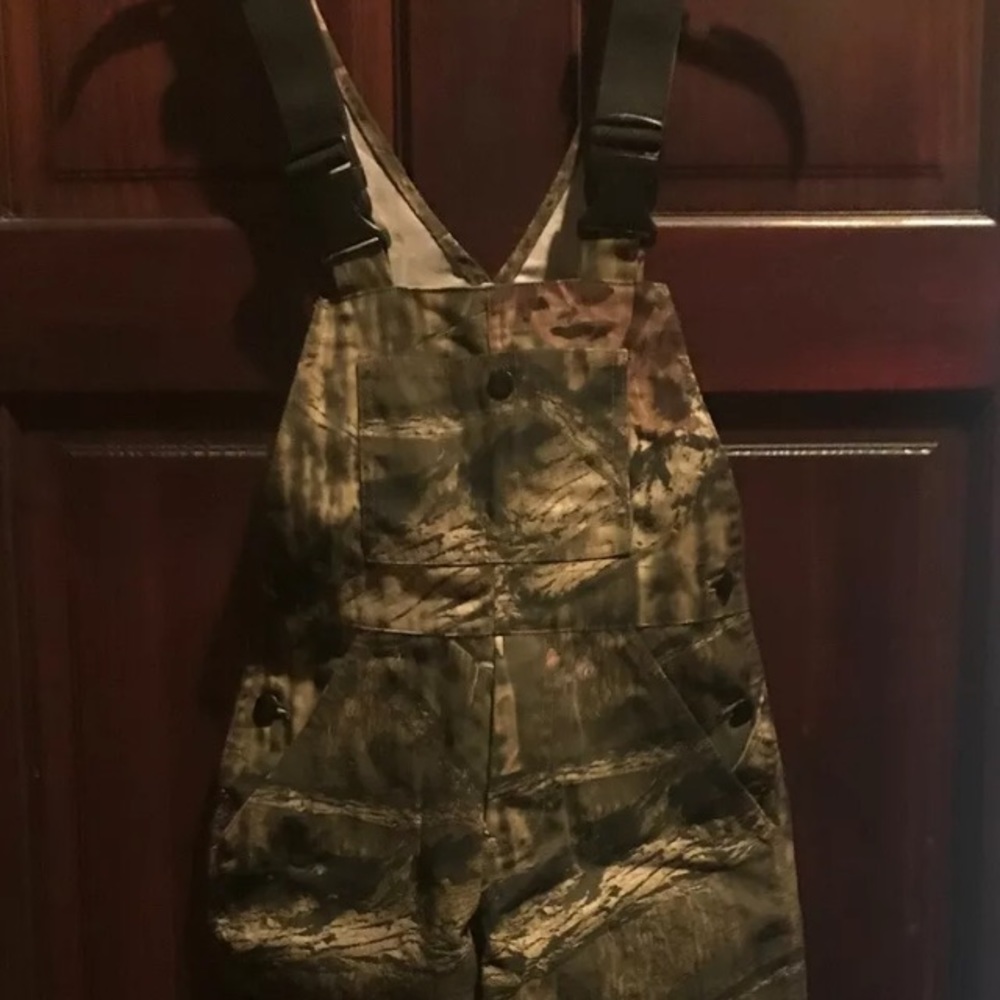 Russell Outdoors Boys Camo Bib Overalls S (6-8).